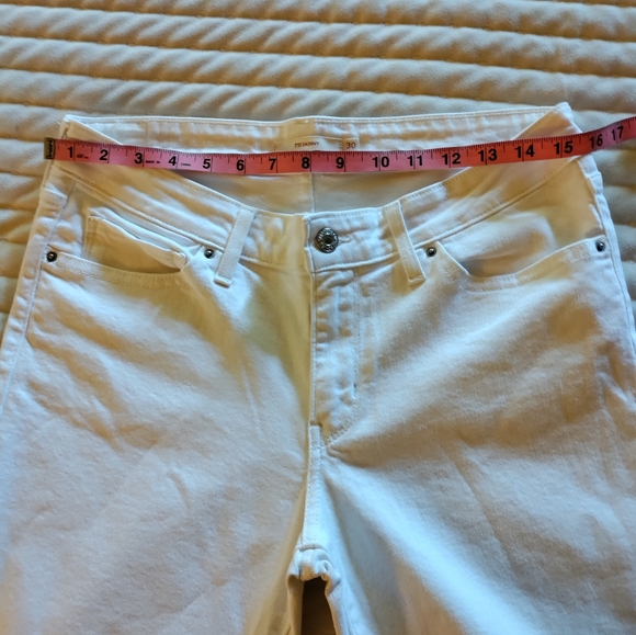 Levis 711 white jeans - Picture 15 of 16